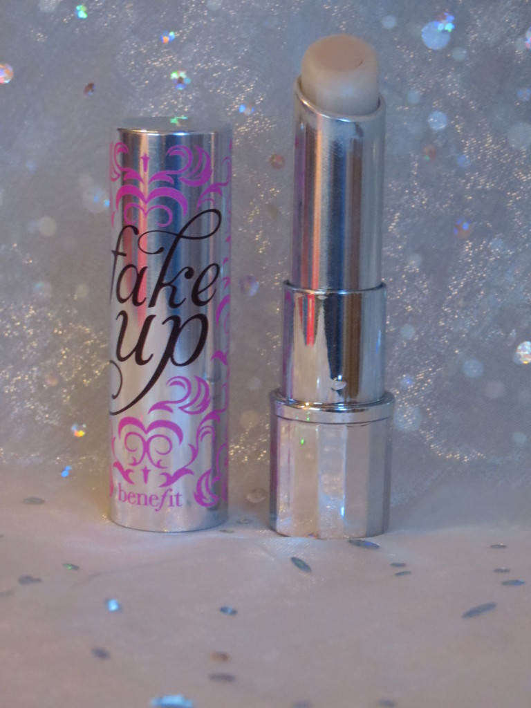 Benefit Fake up