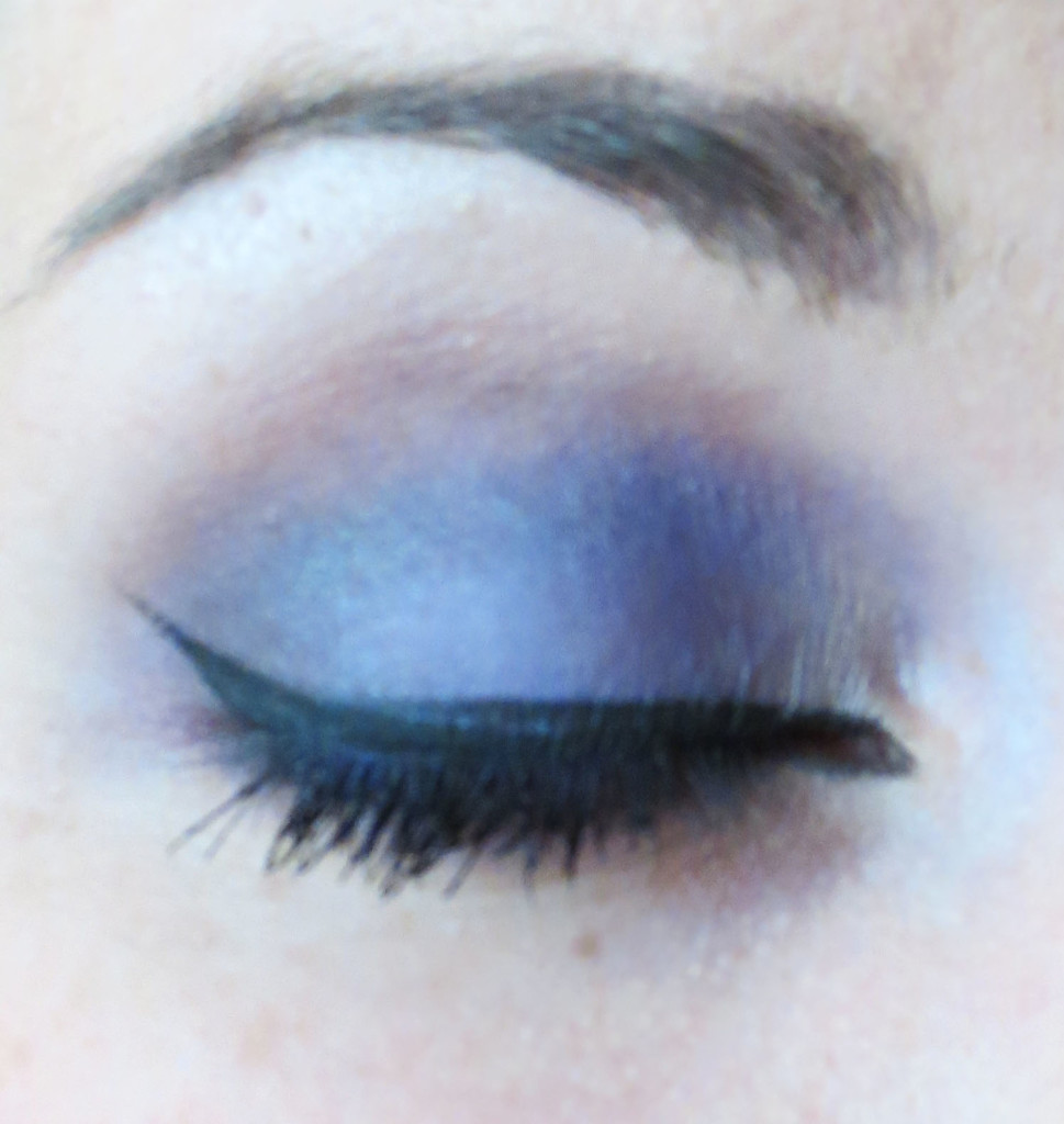 Eye closed purple look