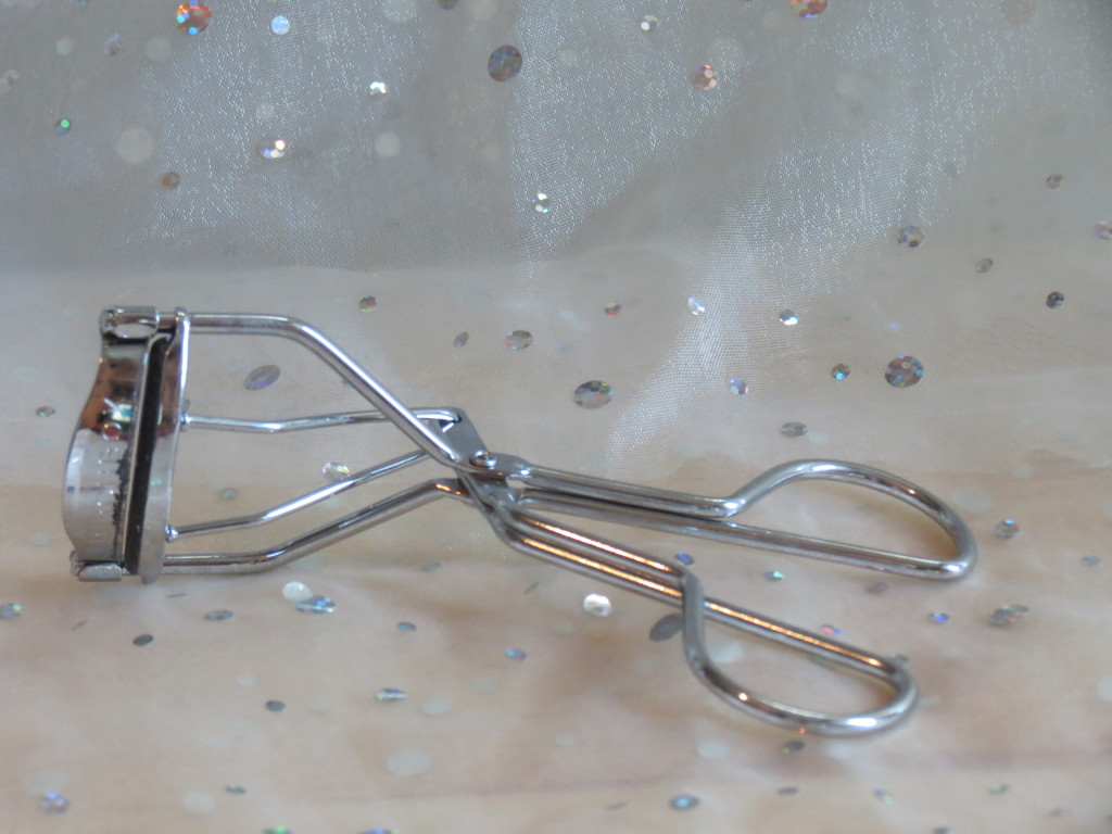 Birchbox eyelash curlers